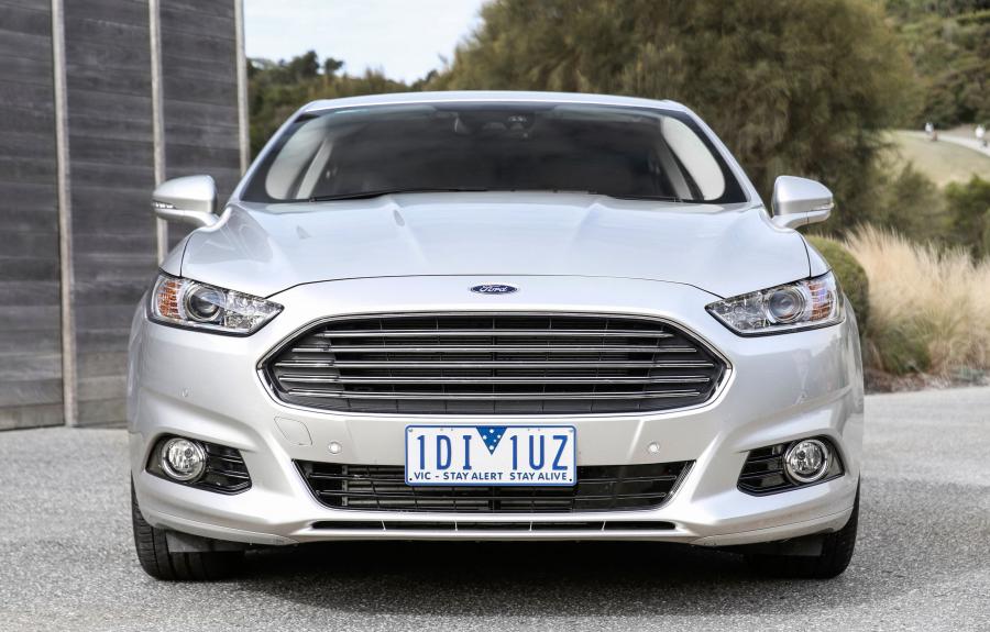  Ford Mondeo Hatchback 2015 года  (AU) (фото 9 из 15)
